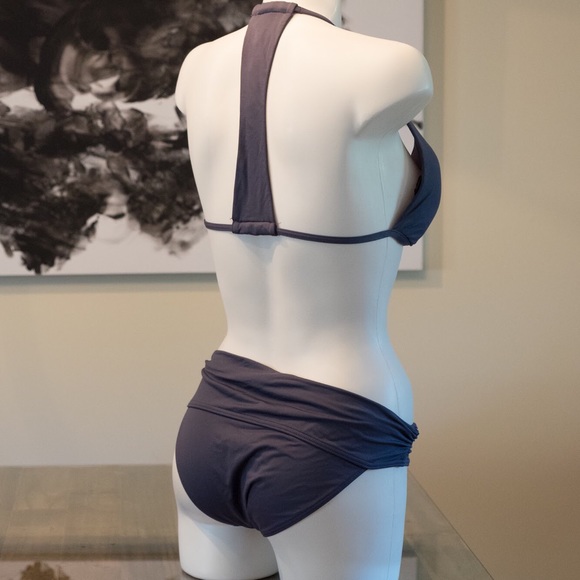 Victoria's Secret Bikini (L top, M bottoms) - Picture 2 of 4