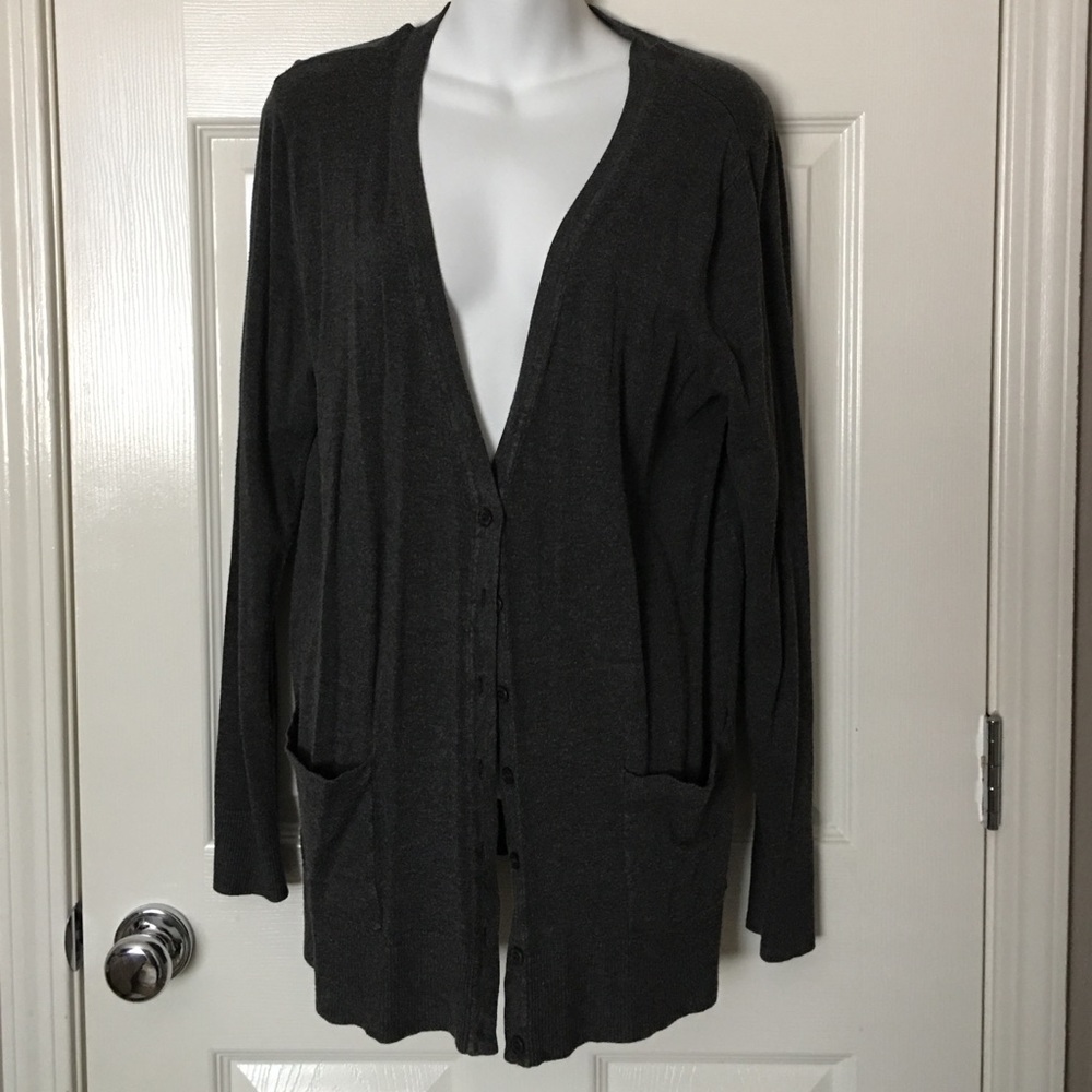 Grey cardigan