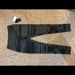 Black and grey print leggings