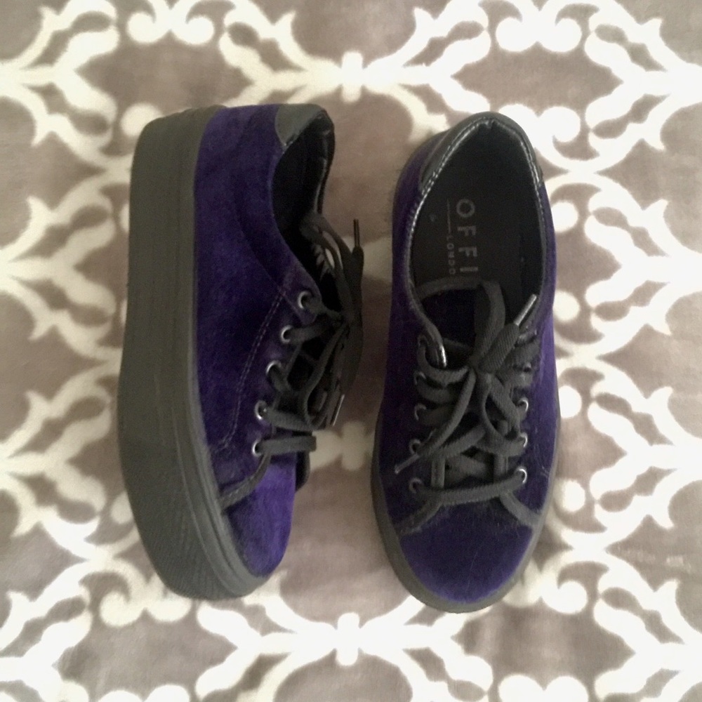 Velvet platform sneakers