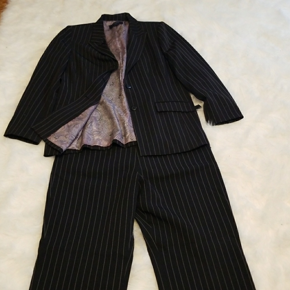 Women's Pant Suit