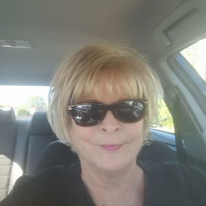 Meet your Posher, Sharon