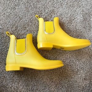 Yellow Jack Rogers Booties