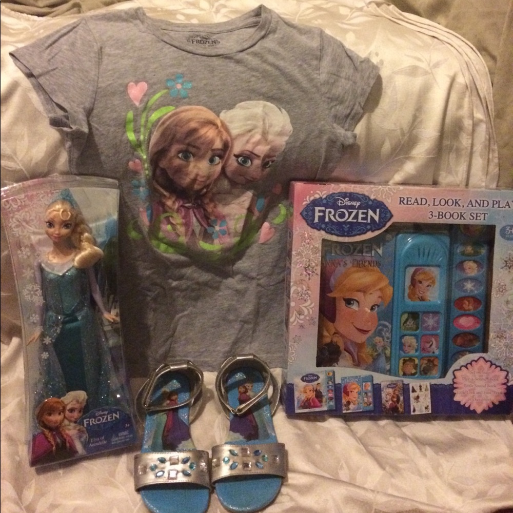 Huge Disney Frozen clothing, shoe & toy bundle NEW