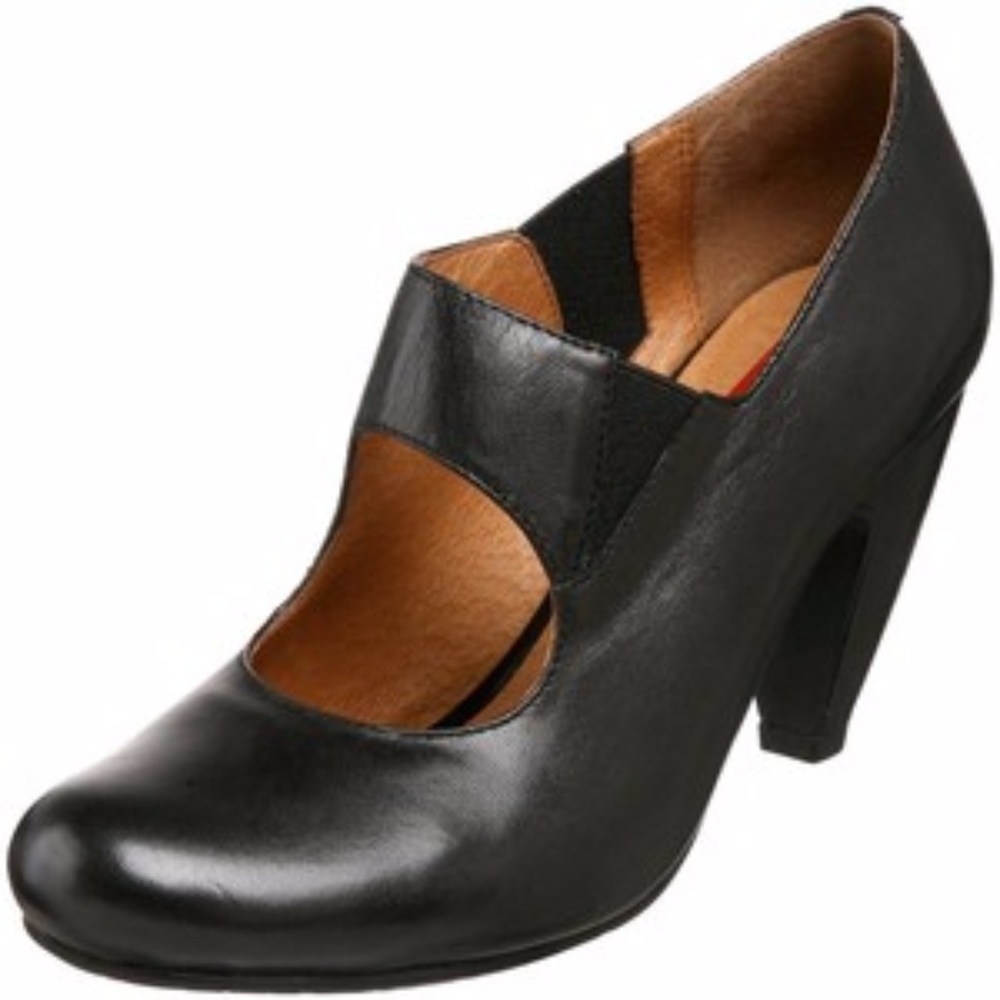 Miz Mooz Simone Black Leather Pumps