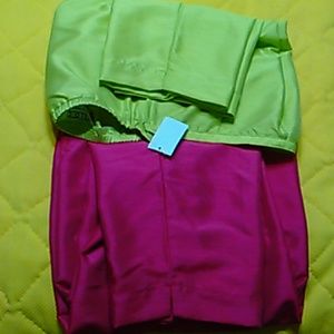 2 pairs of women Pants