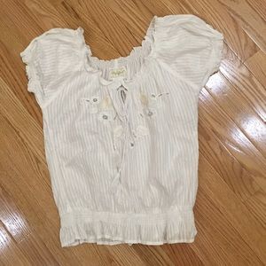 Super cute white top