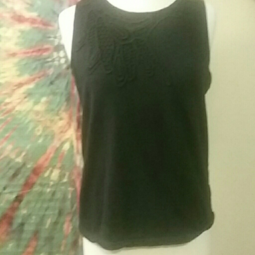 Po Pora large sleeveless top with lace inset