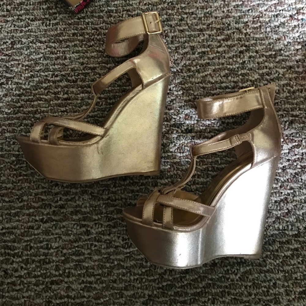Gold 6 inch platform heels size 8