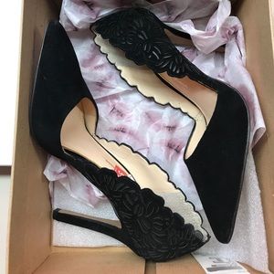 Jessica Simpson black suede heels