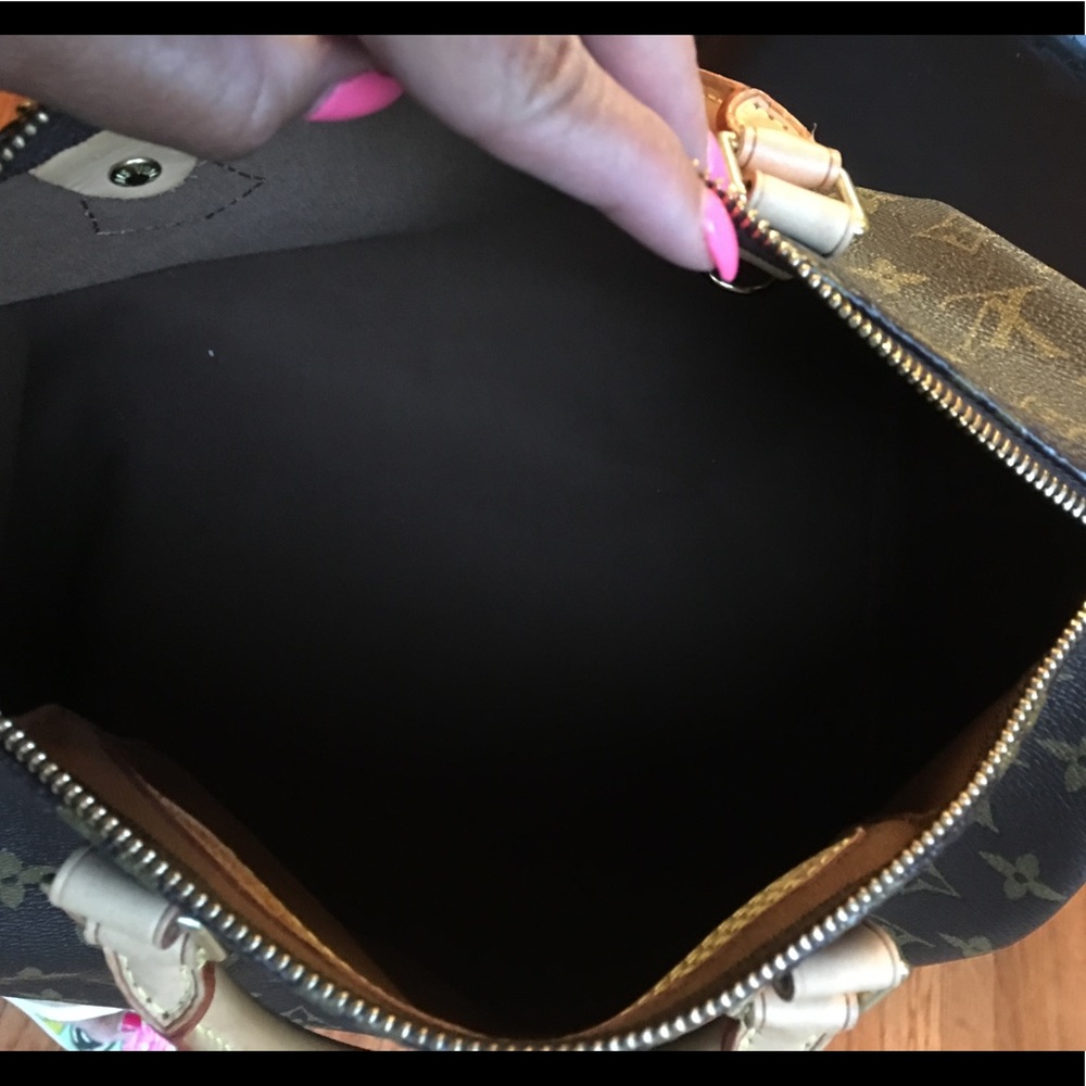 Sold 🤑Auth Louis Vuitton speedy 30 with receipt - Picture 8 of 8