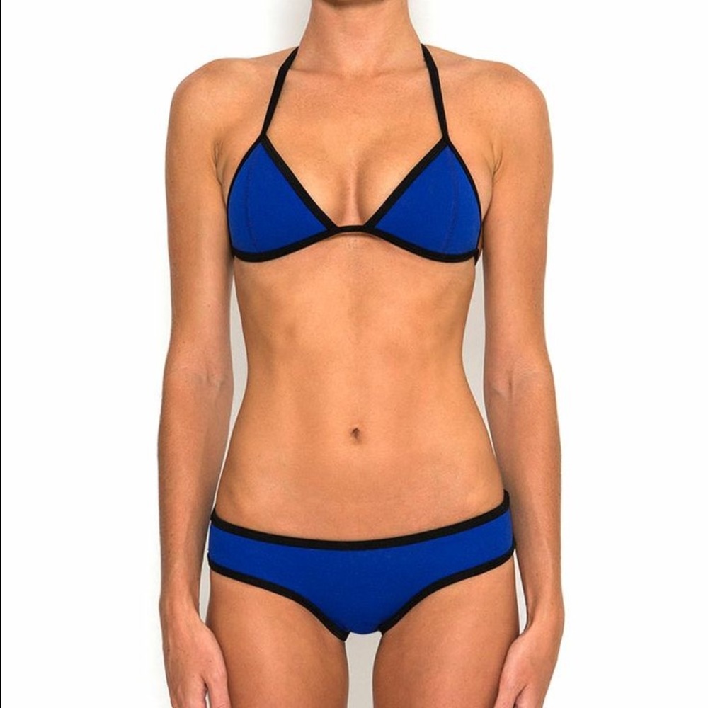 BLUE TRIANGLE NEOPRENE BIKINI 💕 Triangl inspired