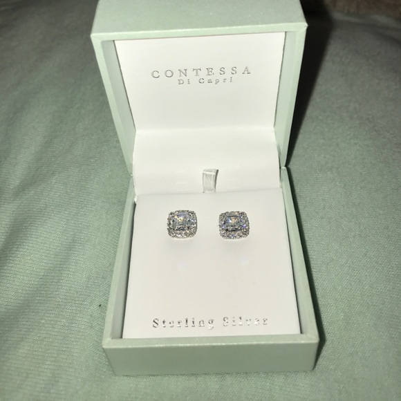 Jewelry - Contessa Di Capri Stud Earrings