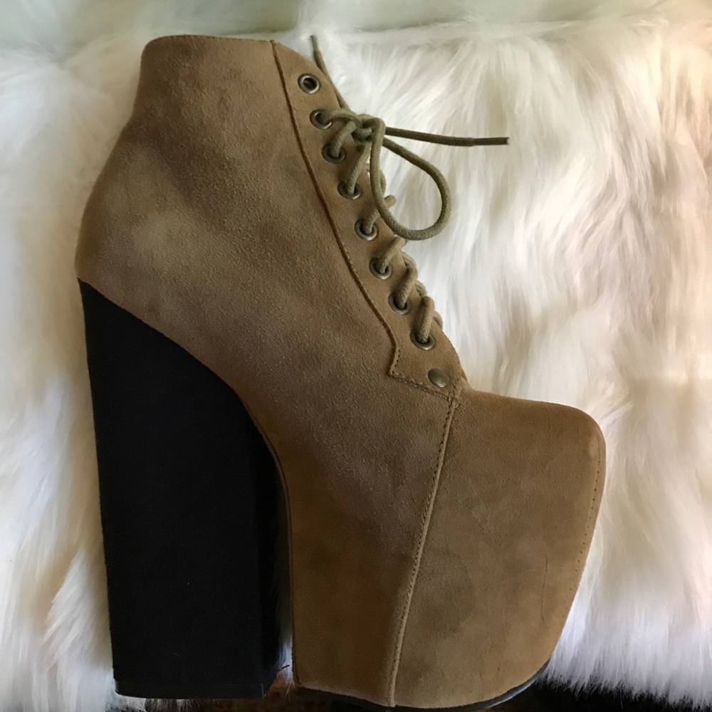 Jeffrey Campbell Freda