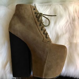 Jeffrey Campbell Freda