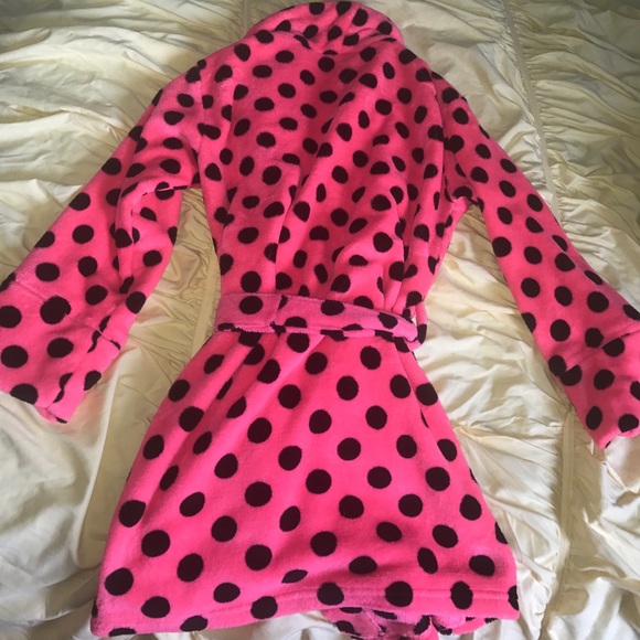 Victoria Secret robe - Picture 2 of 3