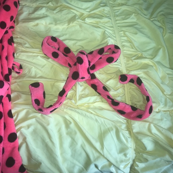 Victoria Secret robe - Picture 3 of 3