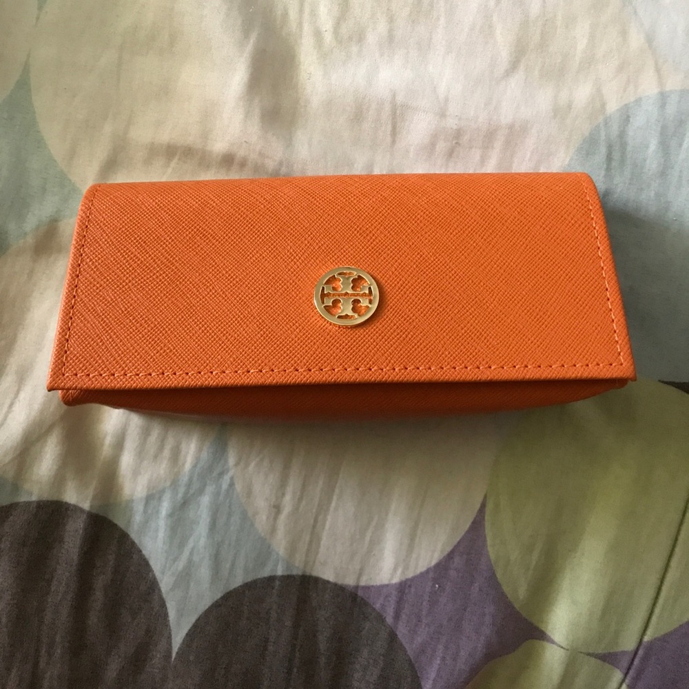 glasses case