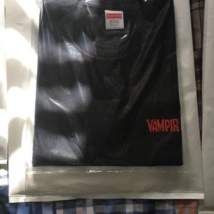 Supreme vampirella card tee