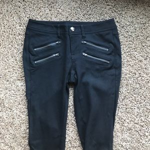 Express jeggings black side zip detail