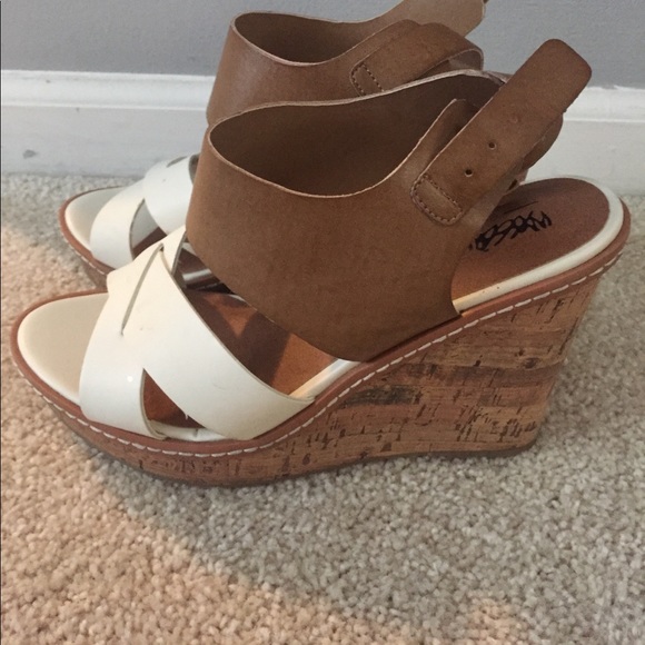 Mossimo Supply Co. Shoes - FINAL SALE❗️Brown Wedges