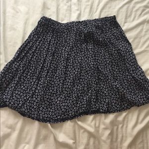 Brandy Melville skirt