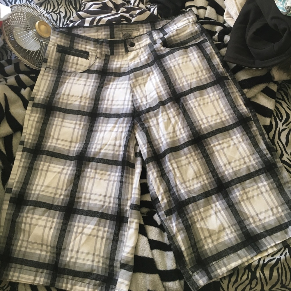 Men's plaid shorts size 36
