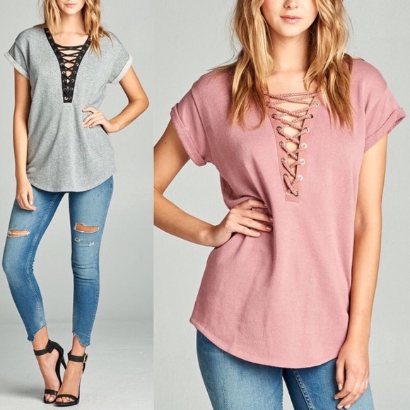 ‼️1 Medium left Deep V Lace Up Top - Picture 2 of 3