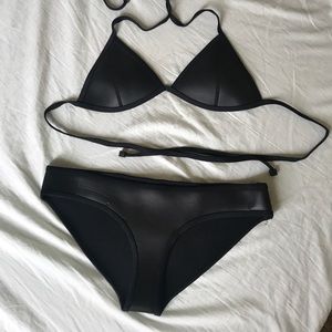 Black Triangl bikini