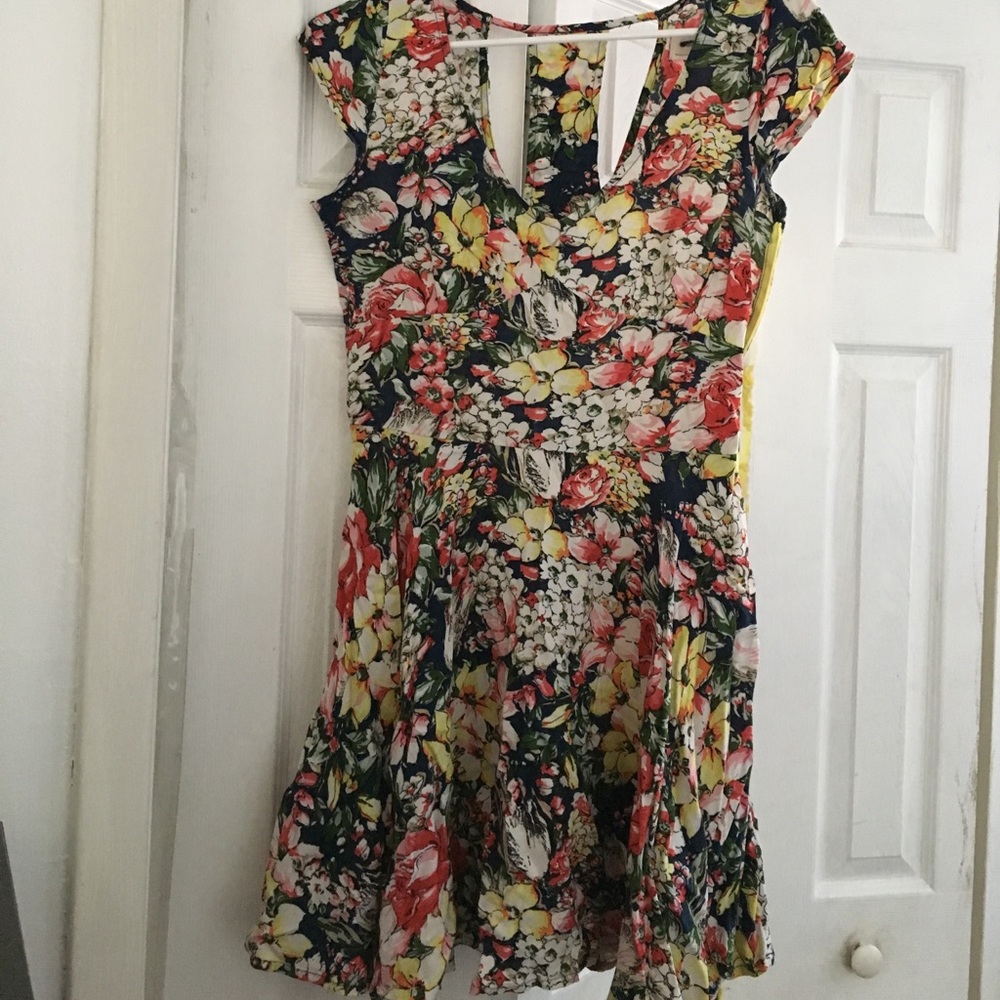 Abercrombie & fitch floral dress