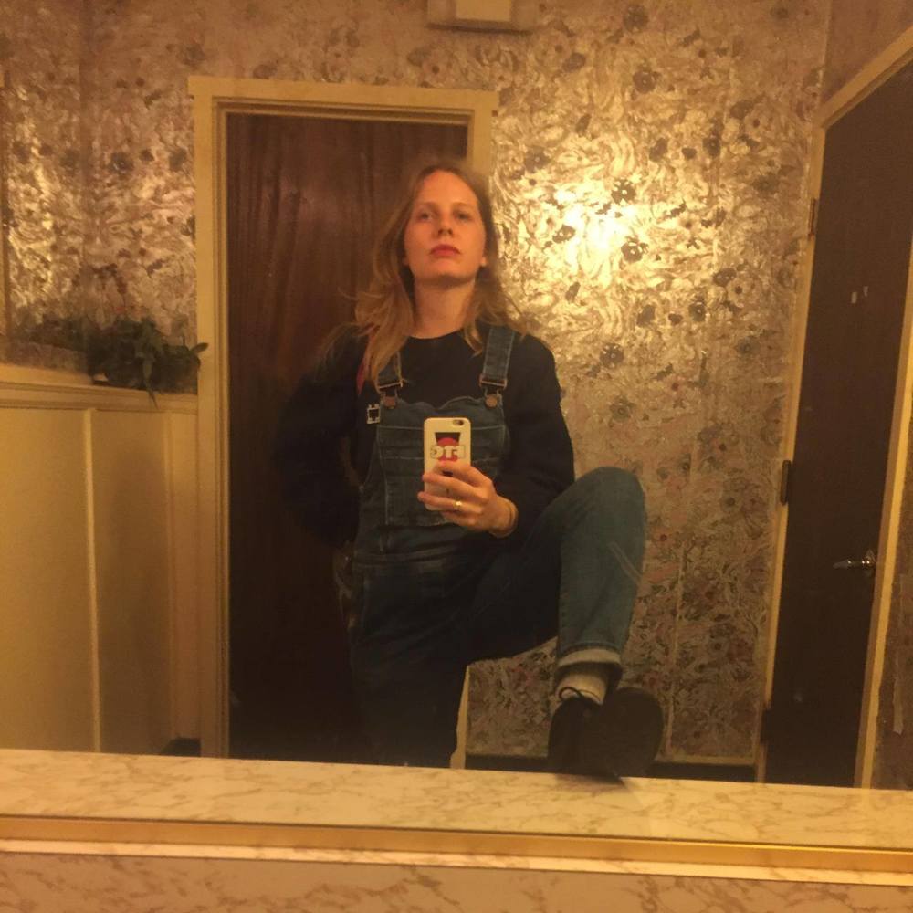 Meet your Posher, Alia