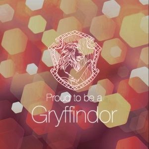 Meet your Posher, Laurie