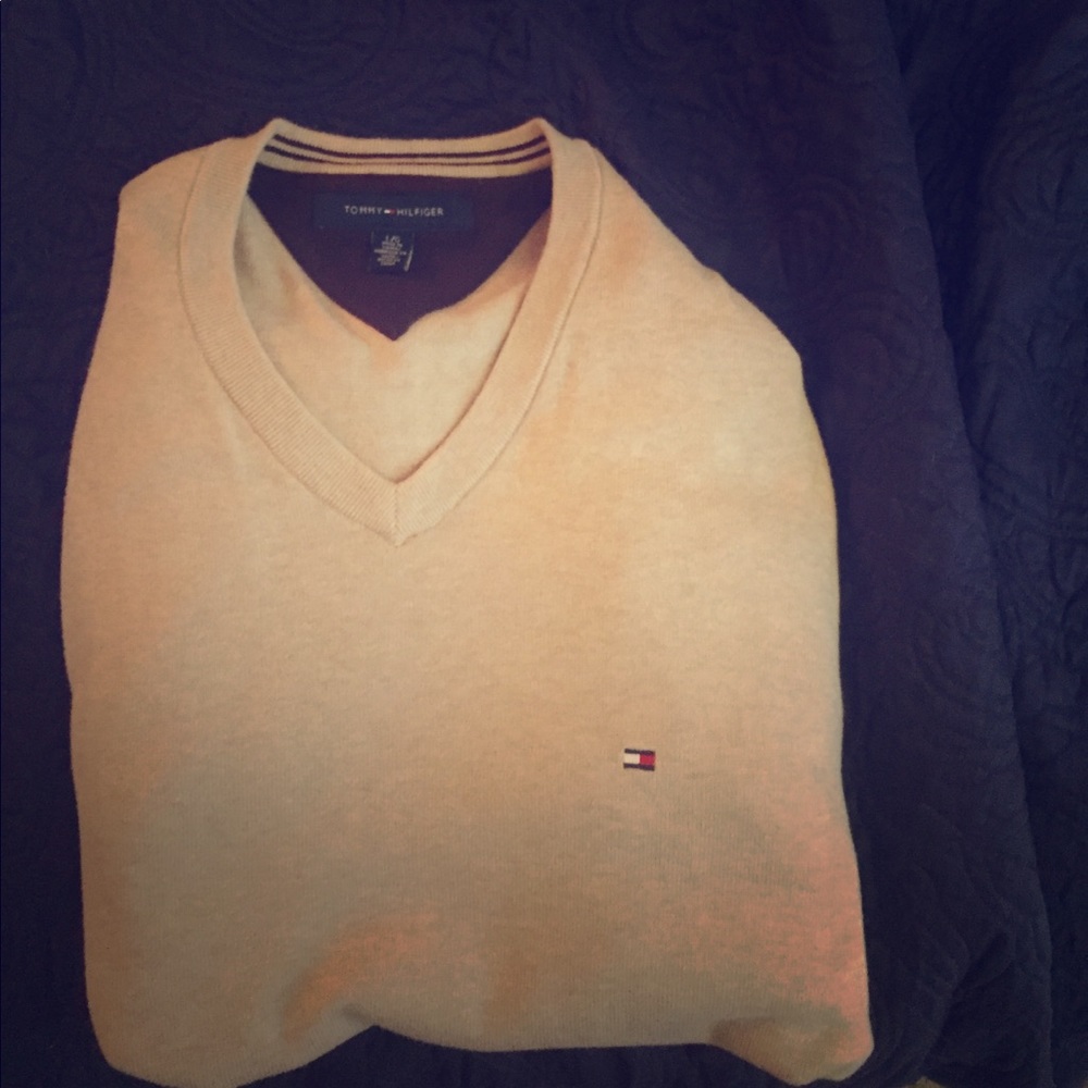 Tommy Hilfiger Large V-Neck Sweater
