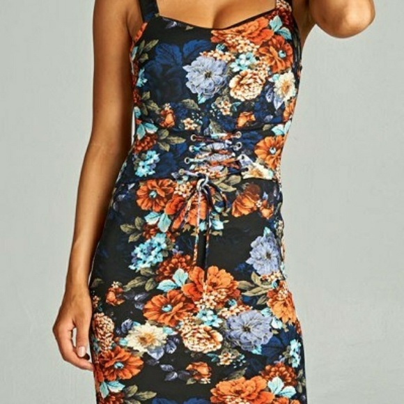 LAST ONE! Floral Print Corset Dress - Picture 2 of 6