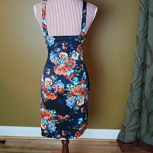 LAST ONE! Floral Print Corset Dress - Picture 6 of 6