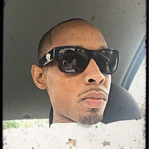 Meet your Posher, Dejuan