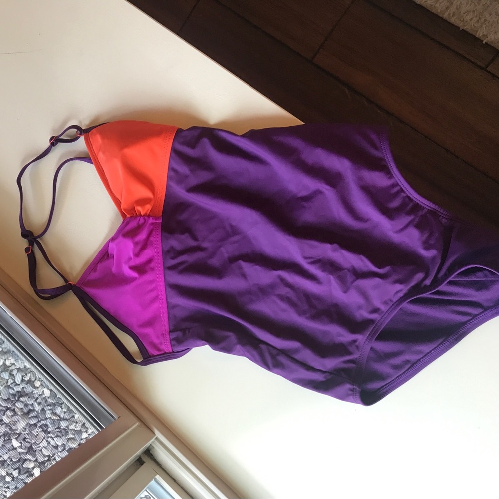 Roxy two toned one piece swim suit size small
