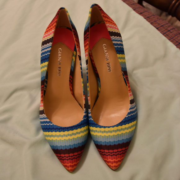 Gianni Bini Shoes - Gianni Bini 💕Host Pick!💕 NWOT Pointed Toe Heels