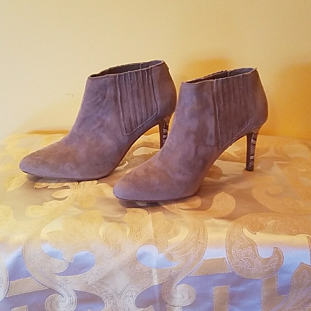 Coach Dovelyn Booties Size 8