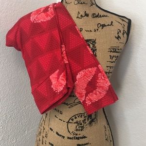 LuLaRoe Lipstick Leggings
