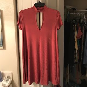 Keyhole shift dress