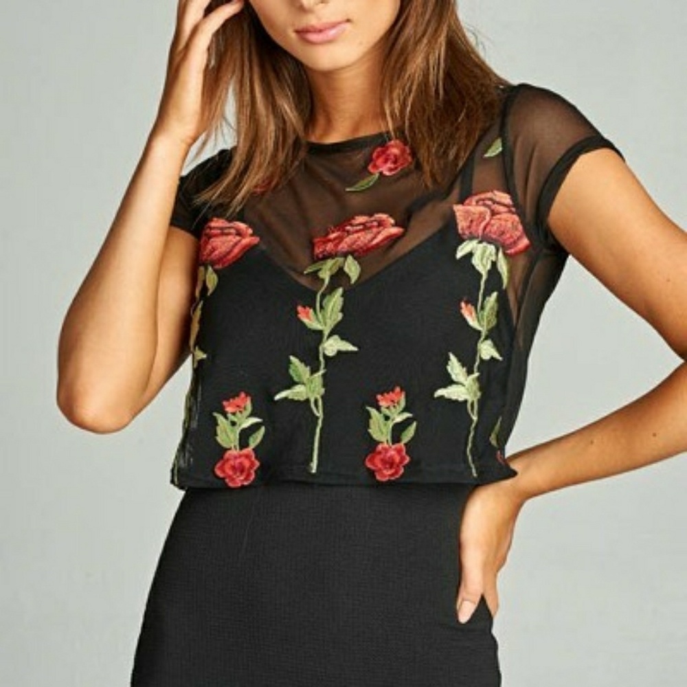 LAST ONE! Two-Piece Red Black Embroidered Dress - Picture 2 of 7