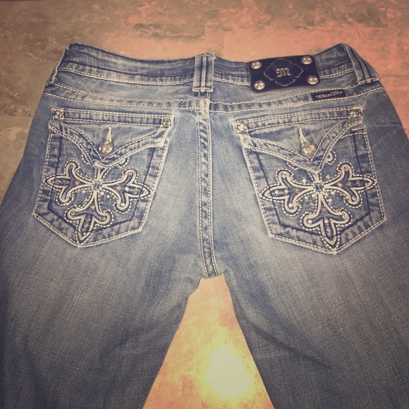 Authentic Miss Me Jeans - Picture 1 of 7