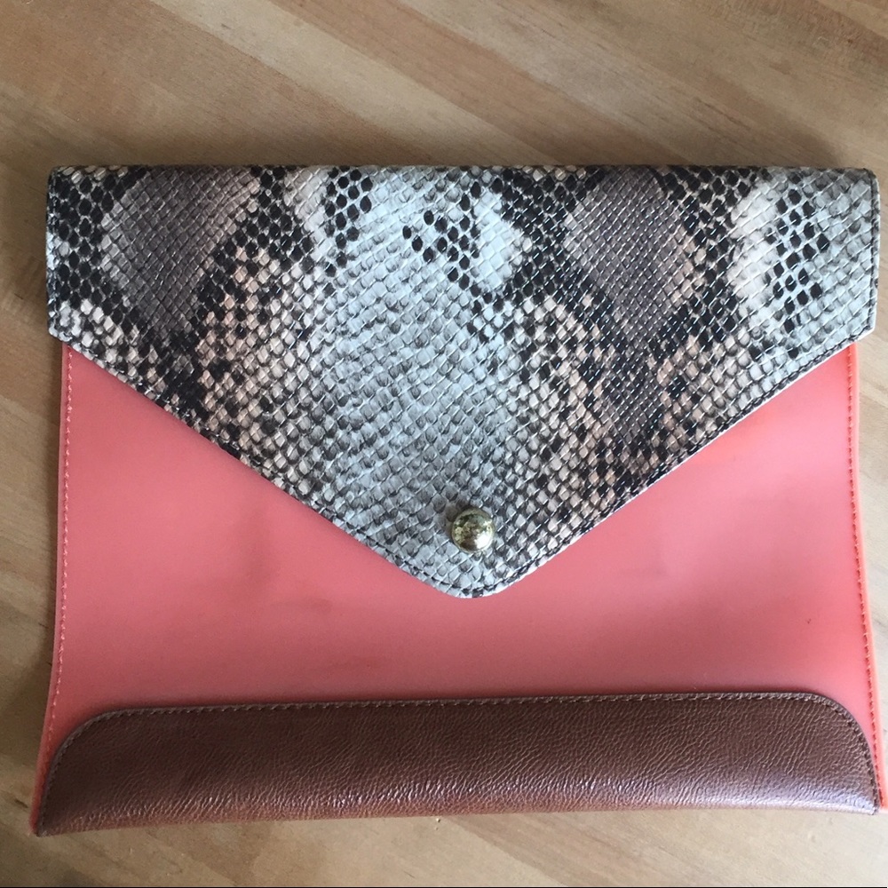 4 for 25! Danielle Nicole Envelope Clutch-NOWT - Picture 1 of 2