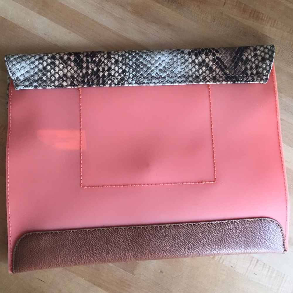 4 for 25! Danielle Nicole Envelope Clutch-NOWT - Picture 2 of 2