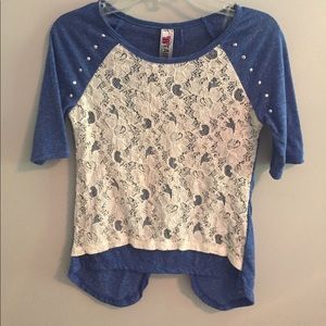 *DONATING SOON* Girl's top