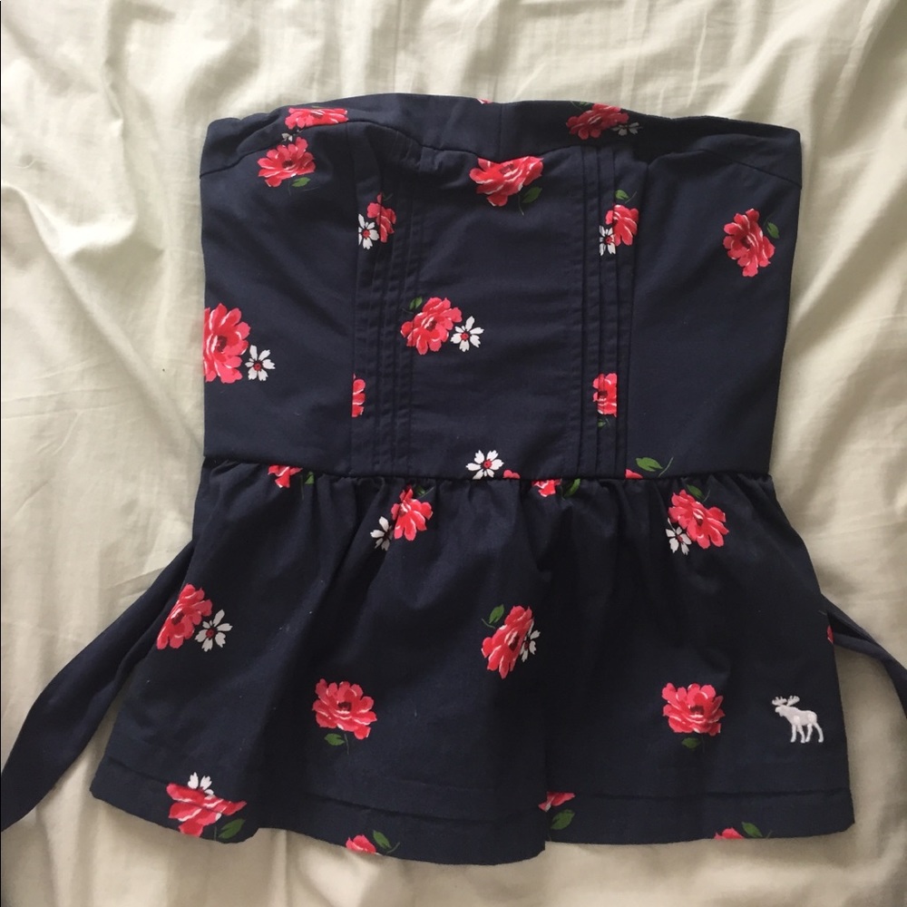 Abercrombie & Fitch top