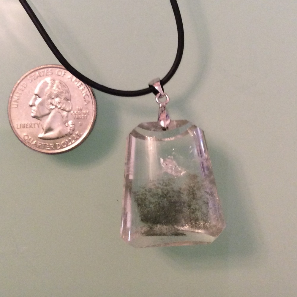 Crystal pendent