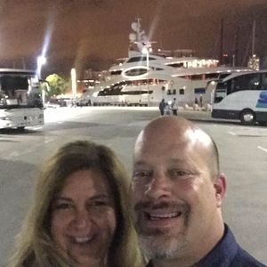 Meet your Posher, Maxine