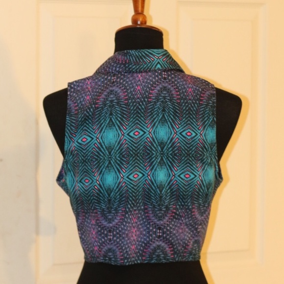 Top - Picture 3 of 4